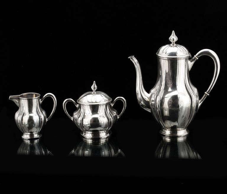 KAFFESERVIS, 3 delar, silver, Anders Gustaf Dufva, Stockholm 1921. Totalvikt ca 810 gram.