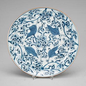 SKÅLFAT, porslin, Qing dynastin, Kangxi (1662-1722).
