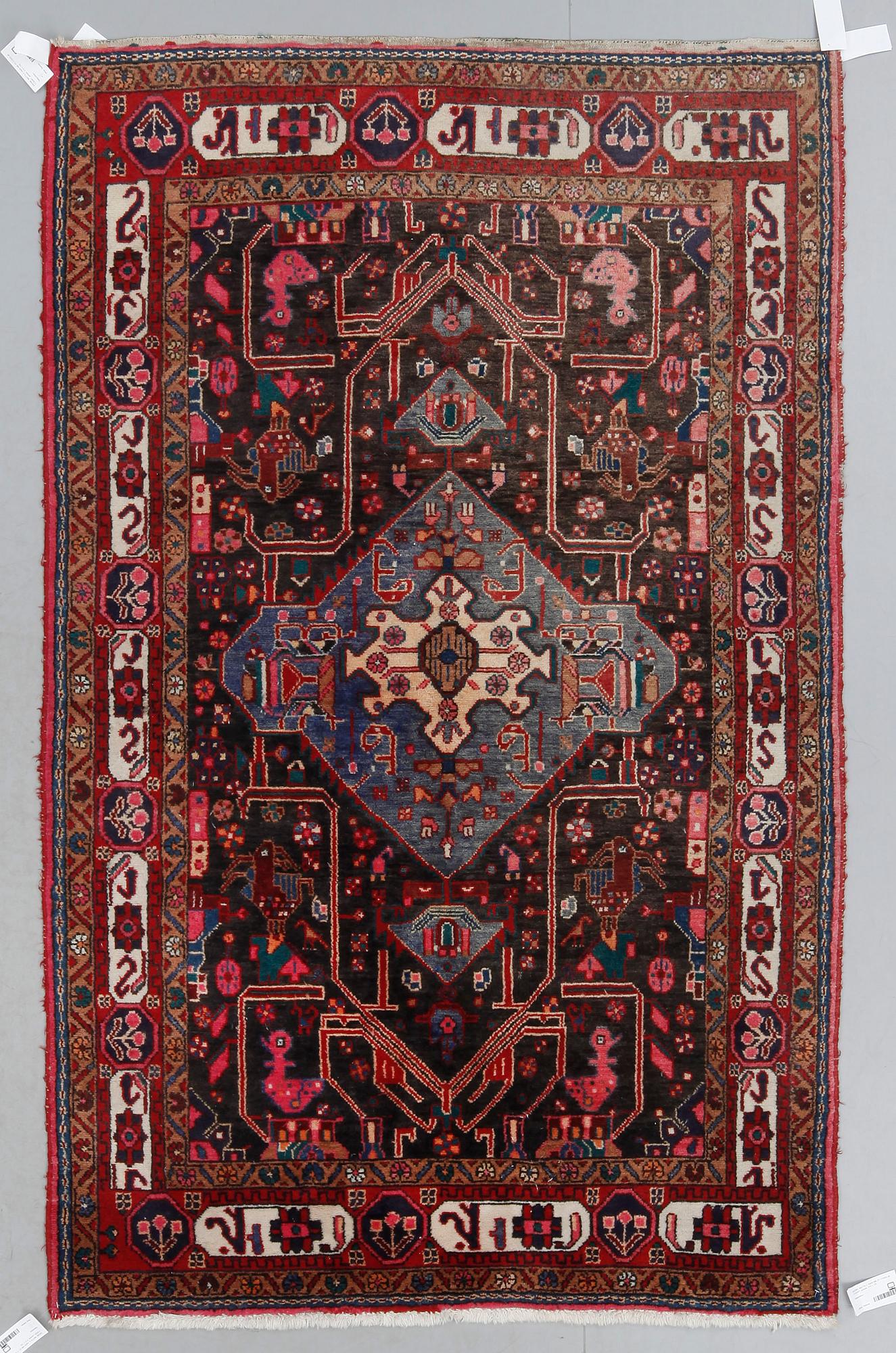 MATTA, persisk, ca 215 x 135.