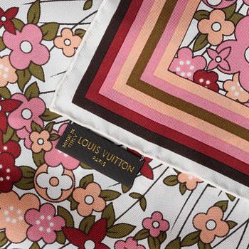 Louis Vuitton, scarf.