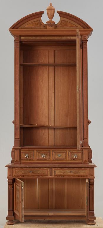 BOKSKÅP, nyrenässans, 1800-talets slut.