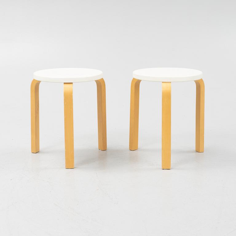Alvar Aalto, pallar, ett par, modell 60, Artek, Finland.