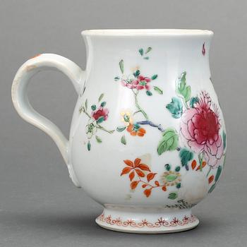 MUGG, porslin, Kina, Qingdynastin, Qianlong (1736-1795).