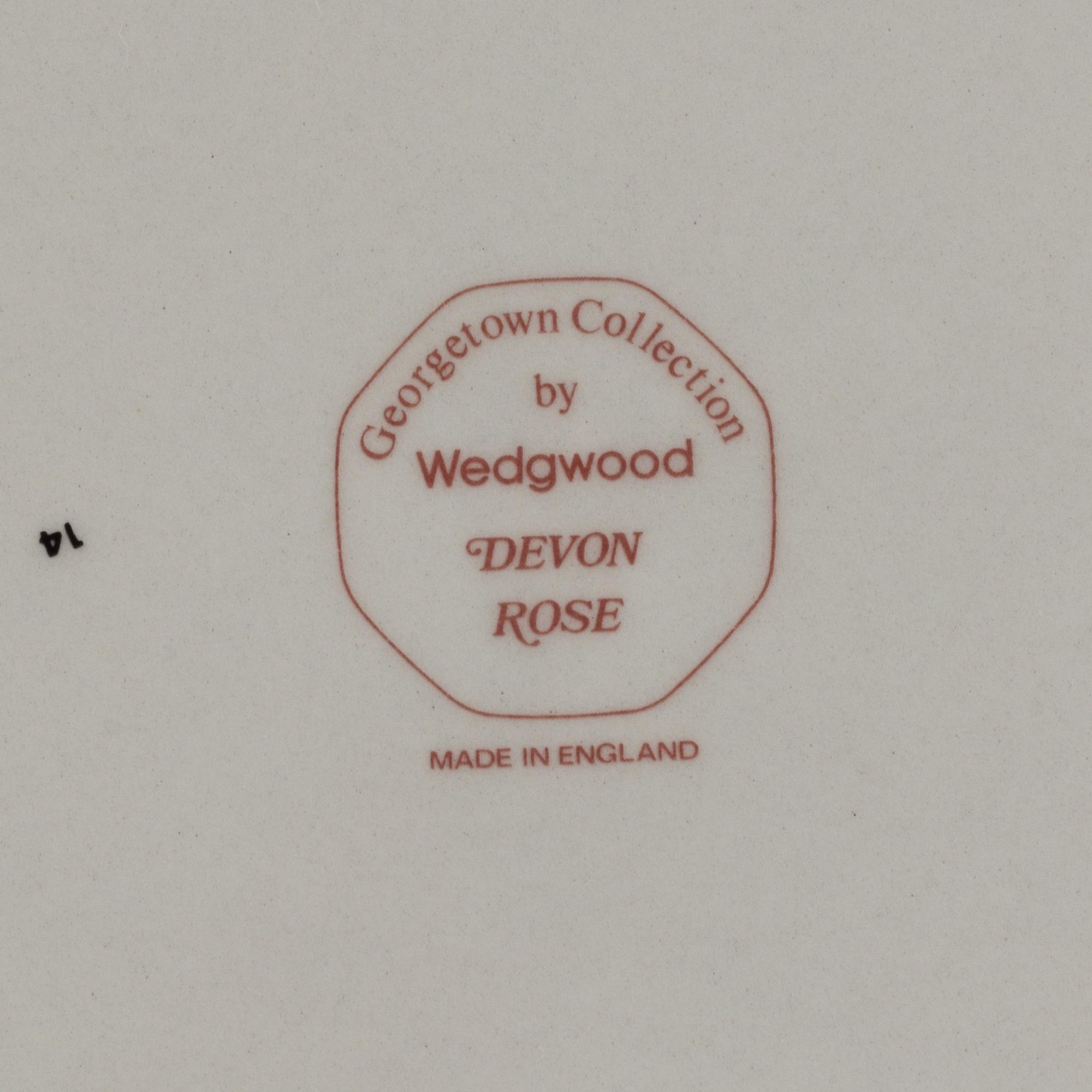A part 'Devon Rose' dinner and coffee/teaservice, England, Wedgwood, designed 1971-1991 (68 pieces).