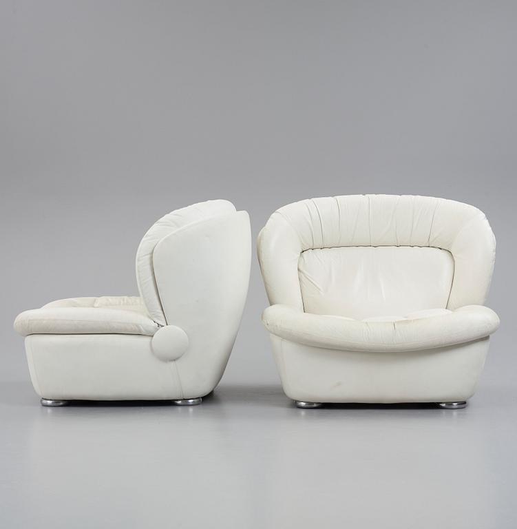 Robert Tillberg, a pair of 'Buddha' easy chairs for Viskdalens Möbelindustri, Kinna, Sweden 1970s.