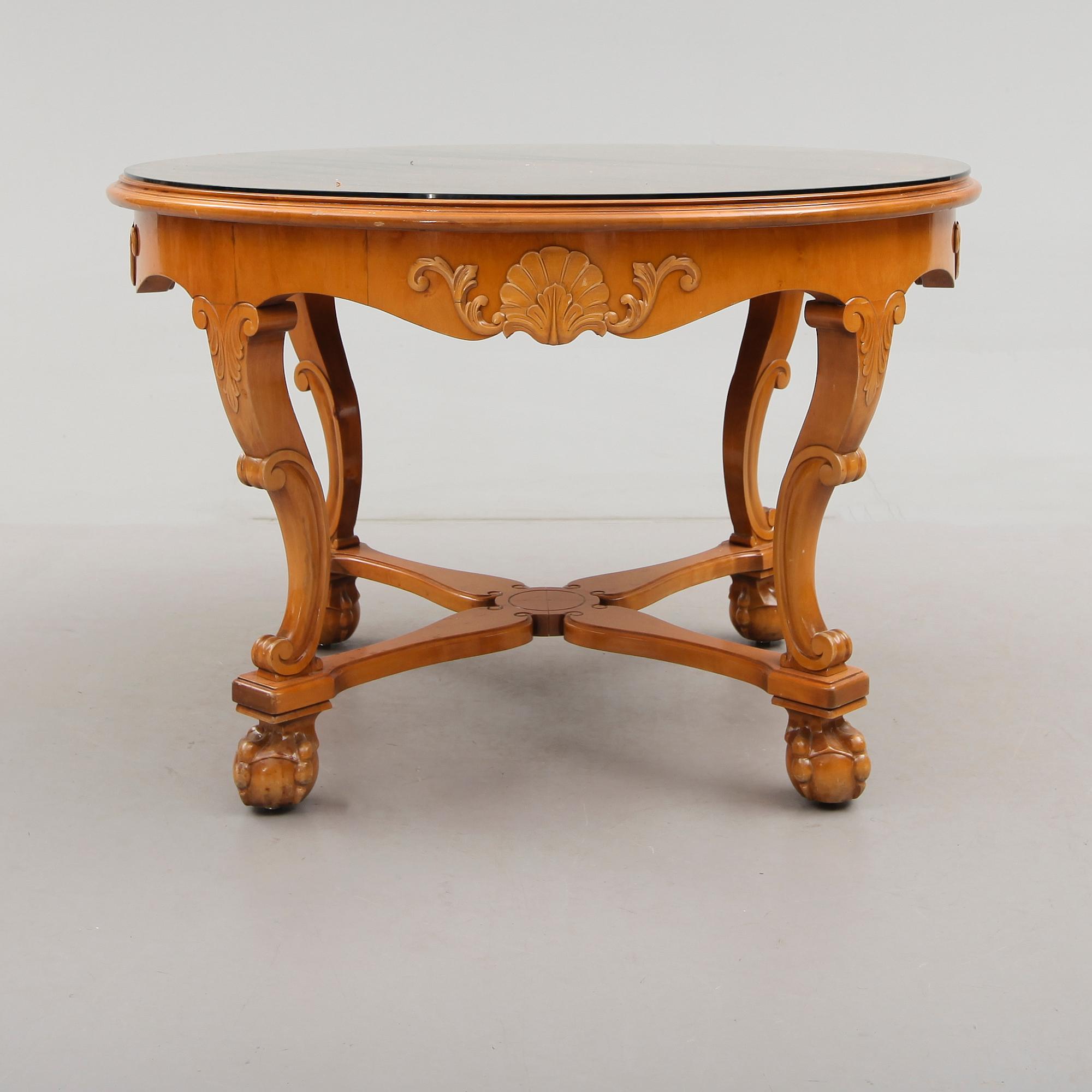 BORD, Chippendalestil, 1900-talets mitt.