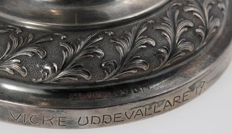 POKAL, silver, CG Hallberg, Stockholm 1917. Vikt ca 500 gram.