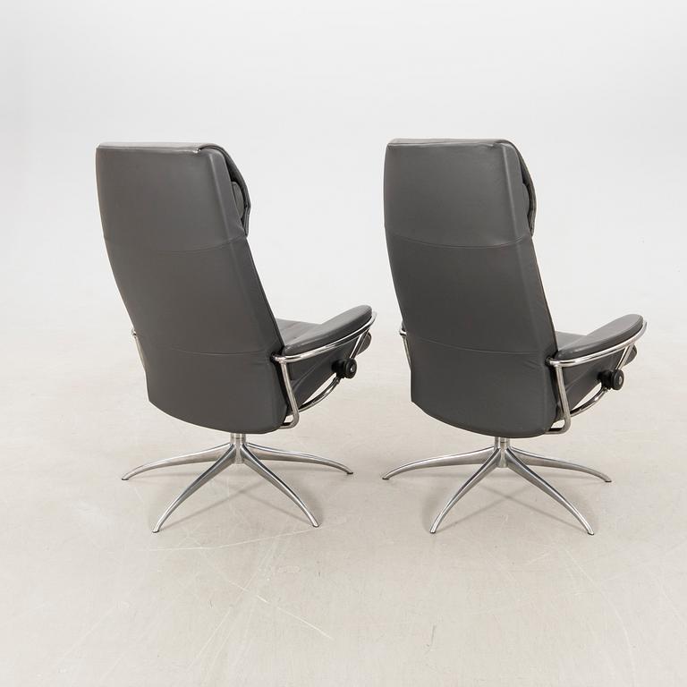 Armchairs a pair of Stressless Ekornes furniture, Norway.