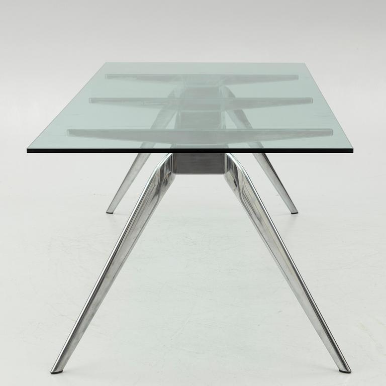 Tod Bracher, matbord, "TNo1", Fritz Hansen, Danmark.