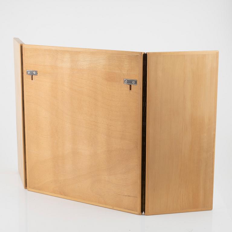 Axel Larsson, tillskriven, spegel, tredelad, björk, 1900-tal.