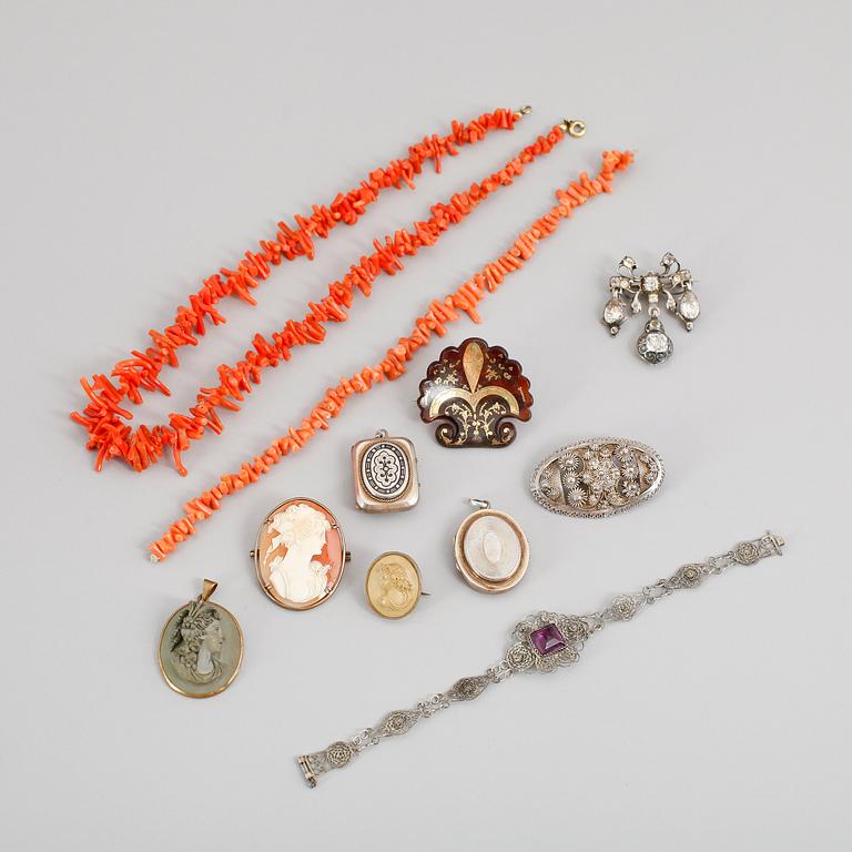 SAMLING SMYCKEN, 10 delar, 1800-/1900-tal.