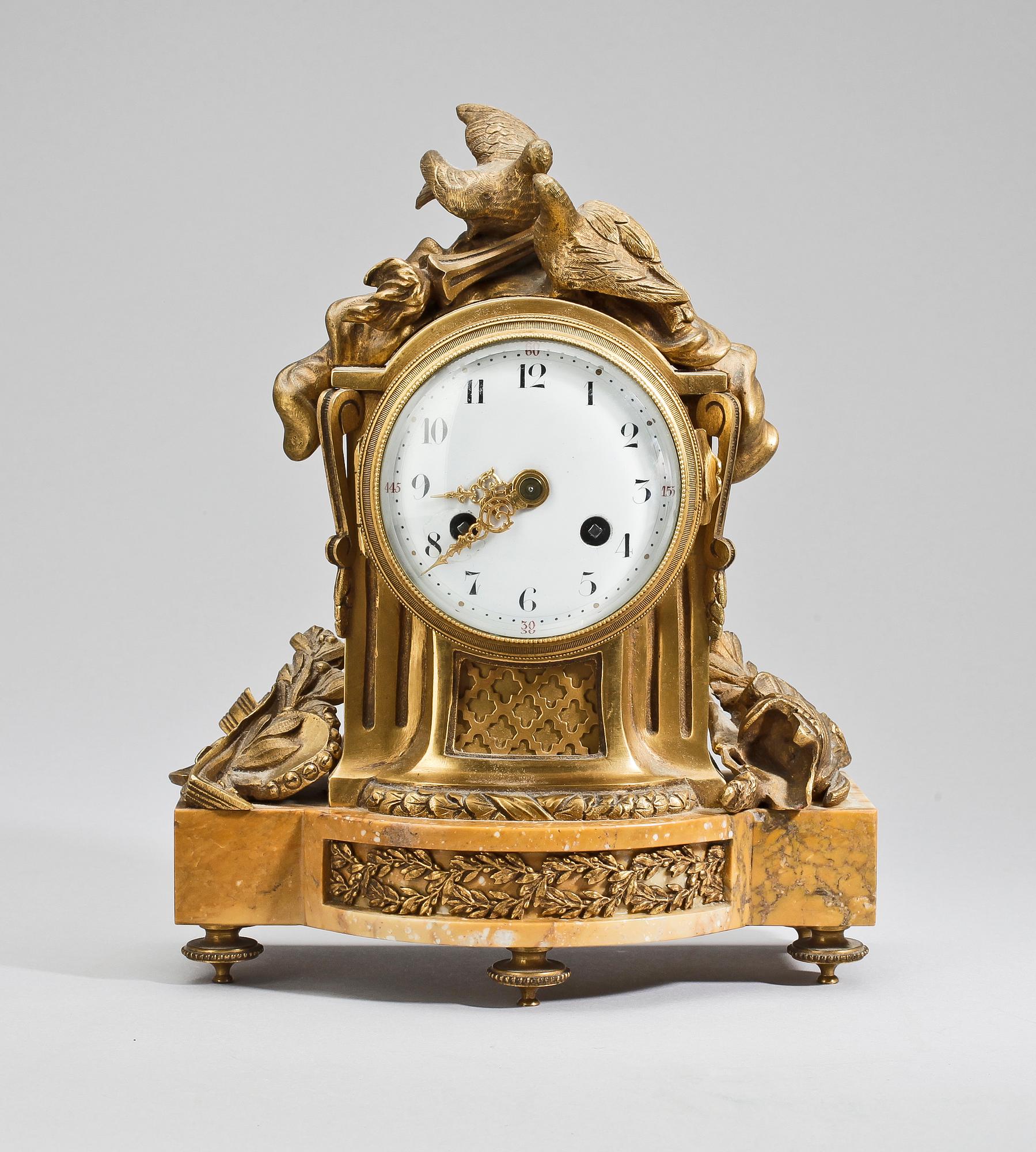 BORDSUR, Louis XVI-stil, Frankrike, sekelskifte 1800/1900.