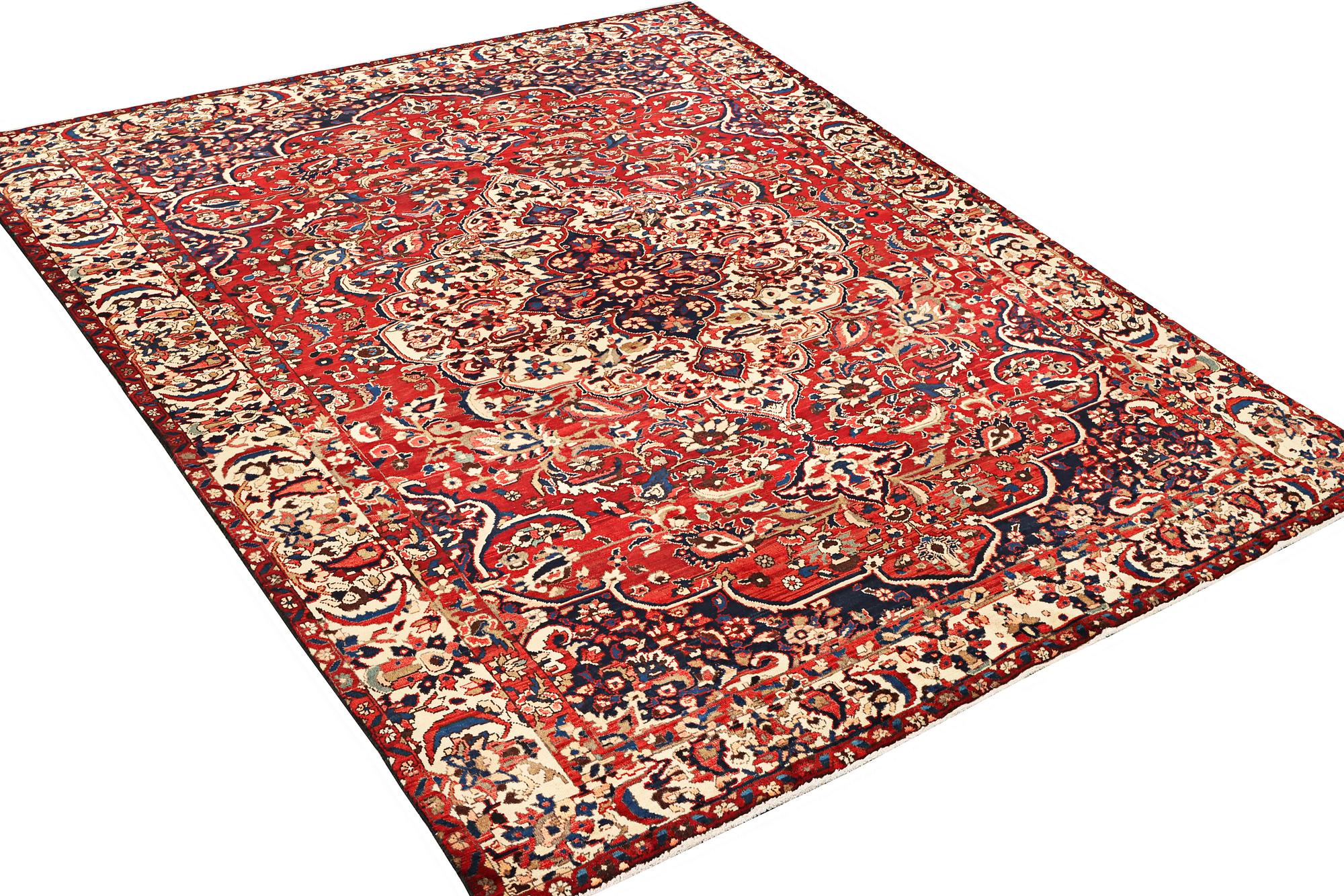 A Mahal carpet c. 315 x 215 cm.