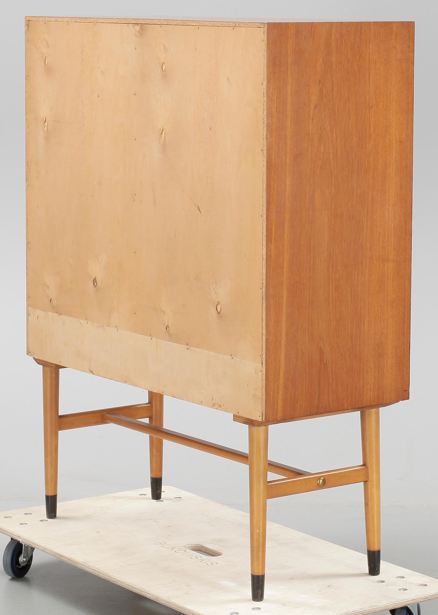 SKÅP, omkring 1900-talets mitt.