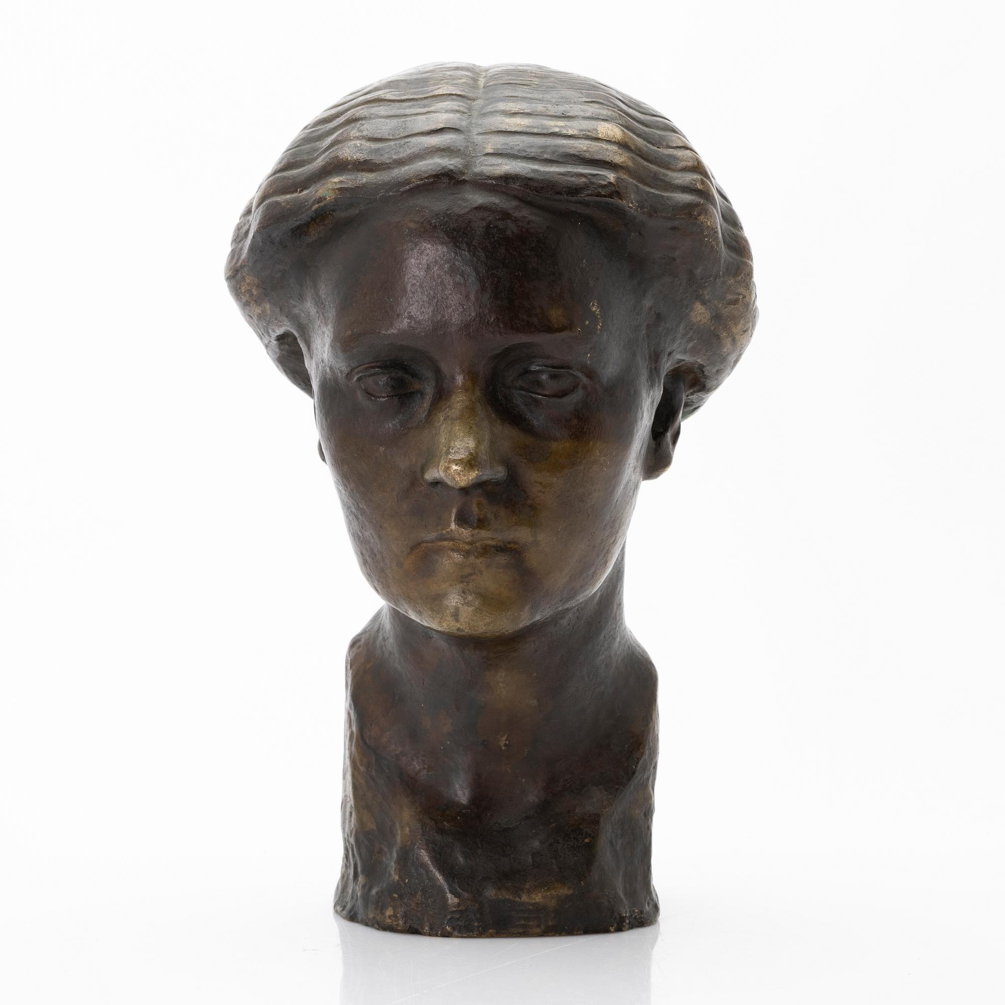 Ragnhild Schlyter, Bust.