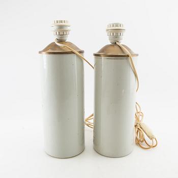 Bordslampor/Vaser 2 st snarlika Kina 1900-tal porslin.