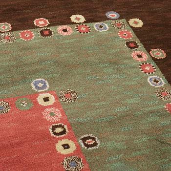 CARPET. "Tusenskönan" ("Bellis"). Knotted pile. 363,5 x 267 cm. Signed AB MMF.