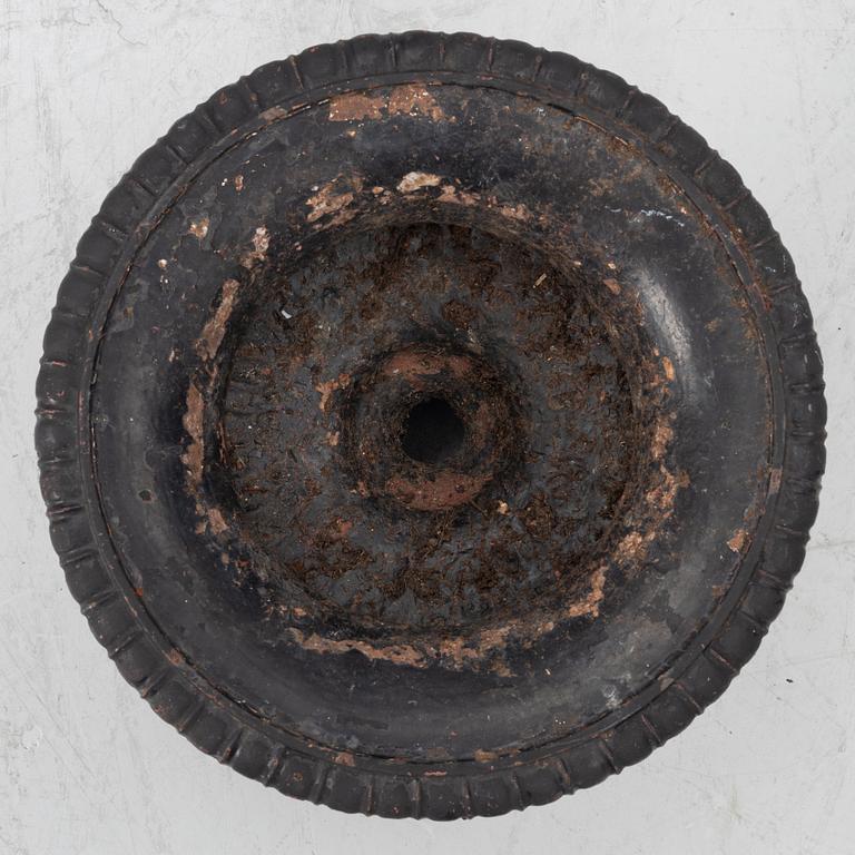 Garden urns, 3 pcs, No. 3, Husqvarna, circa 1900.