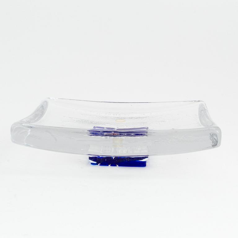 Bertil Vallien, fat, glas, Kosta Boda, signerad.