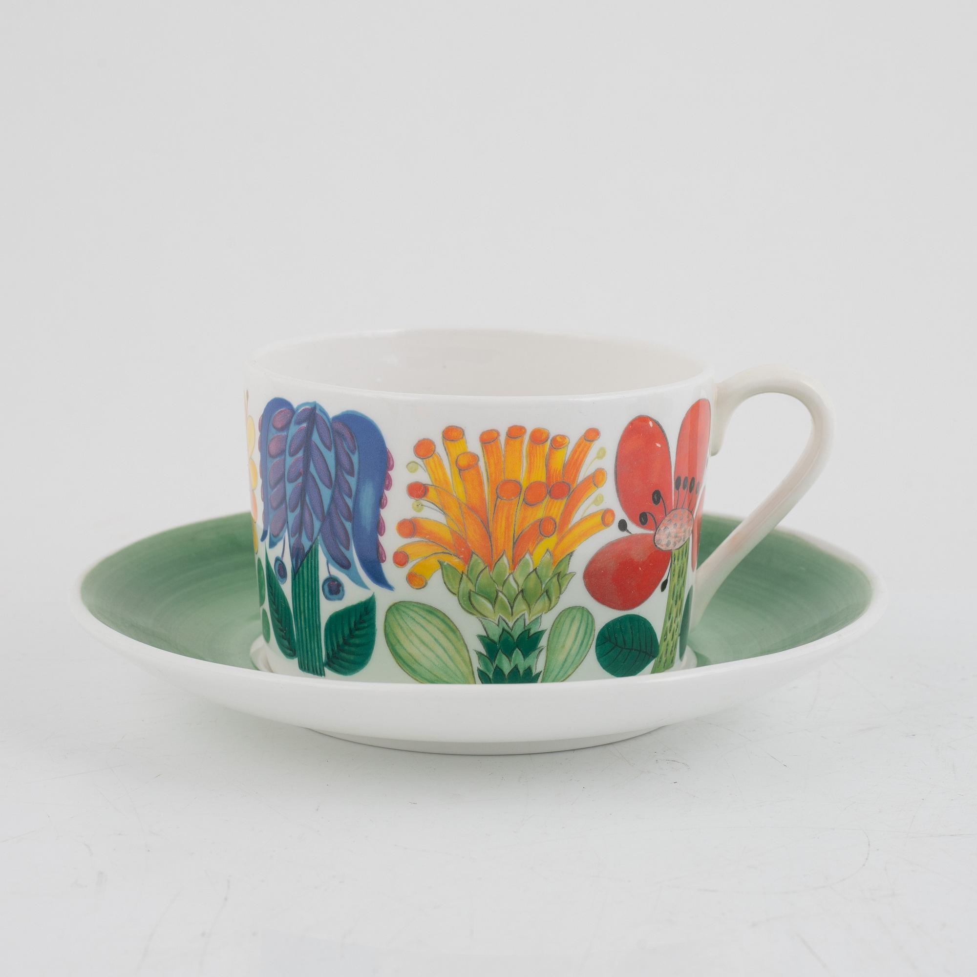 Stig Lindberg, 2 tekoppar med 3 fat, benporslin, "Tahiti", Gustavsberg, 1970-tal.