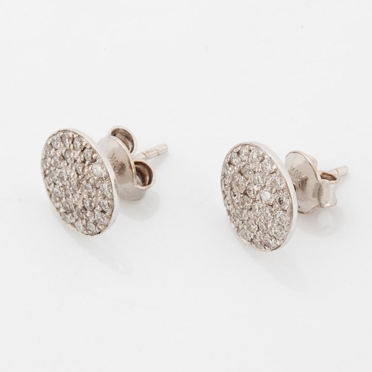 Brilliant-cut diamond earrings, total ca 0,65 ct.