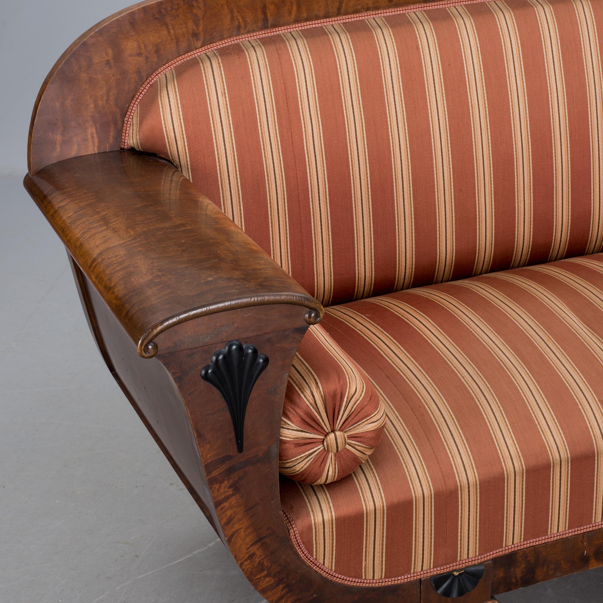 SOFFA, Karl Johan-stil, 1900-tal.