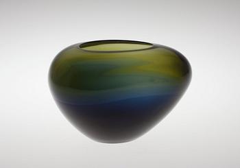 Timo Sarpaneva, A GLASS SCULPTURE.