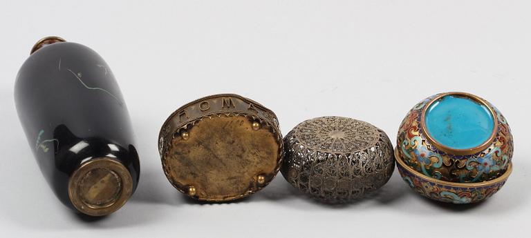 DOSOR SAMT VAS, 4 st, mässing, emalj, Asien, Italien, 1900-tal.