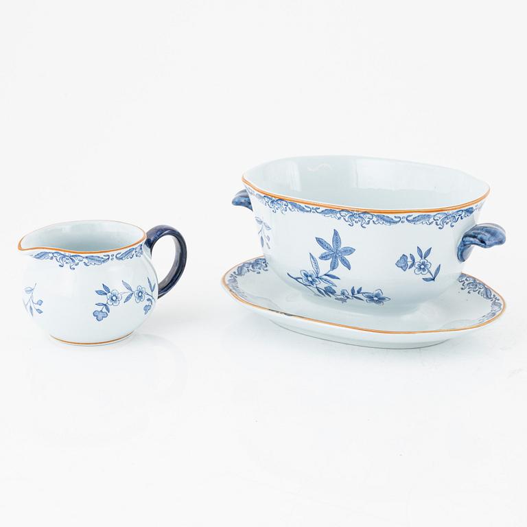 Mat-och kaffeservis, 120 delar, flintgods, "Ostindia", Rörstrand, varierande åldrar.