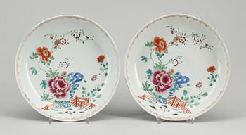 SKÅLFAT, två par, porslin, Kina Qingdynastin, Qialong 1736-95.