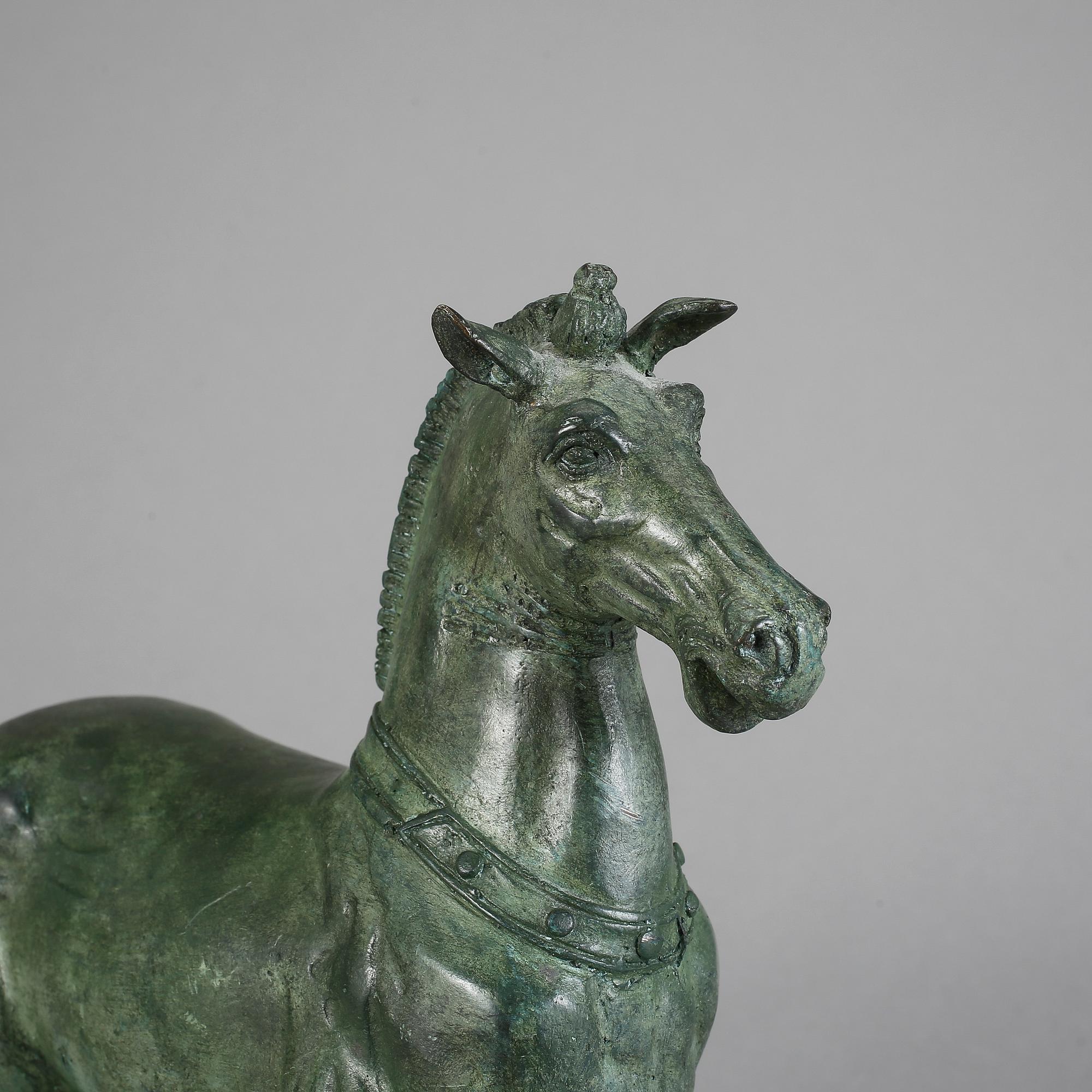 SKULPTUR, grönpatinerad brons, 1900-tal.