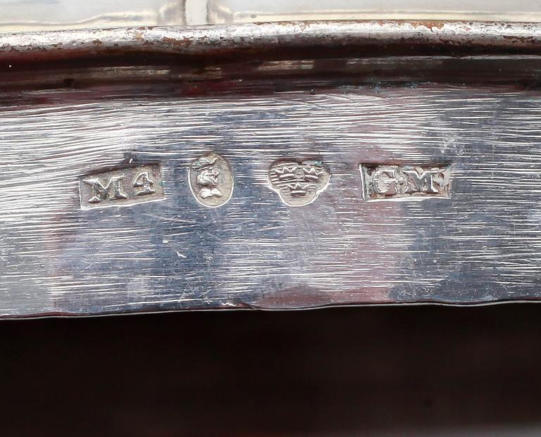 STRÖSOCKERSKÅL, silver, Gustaf Möllenborg, Stockholm 1842. Vikt ca 825 gram.