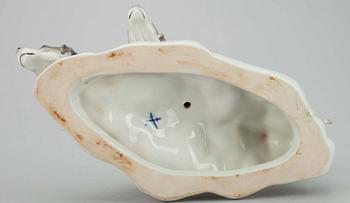 FIGURIN, porslin, Meissenliknande märke, möjligen rysk, 1900-tal.