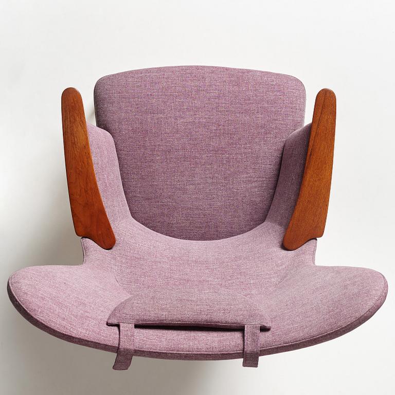 Hans J. Wegner, a "Mama bear", easy chair, model AP27, for AP-stolen, Denmark 1950-60's.