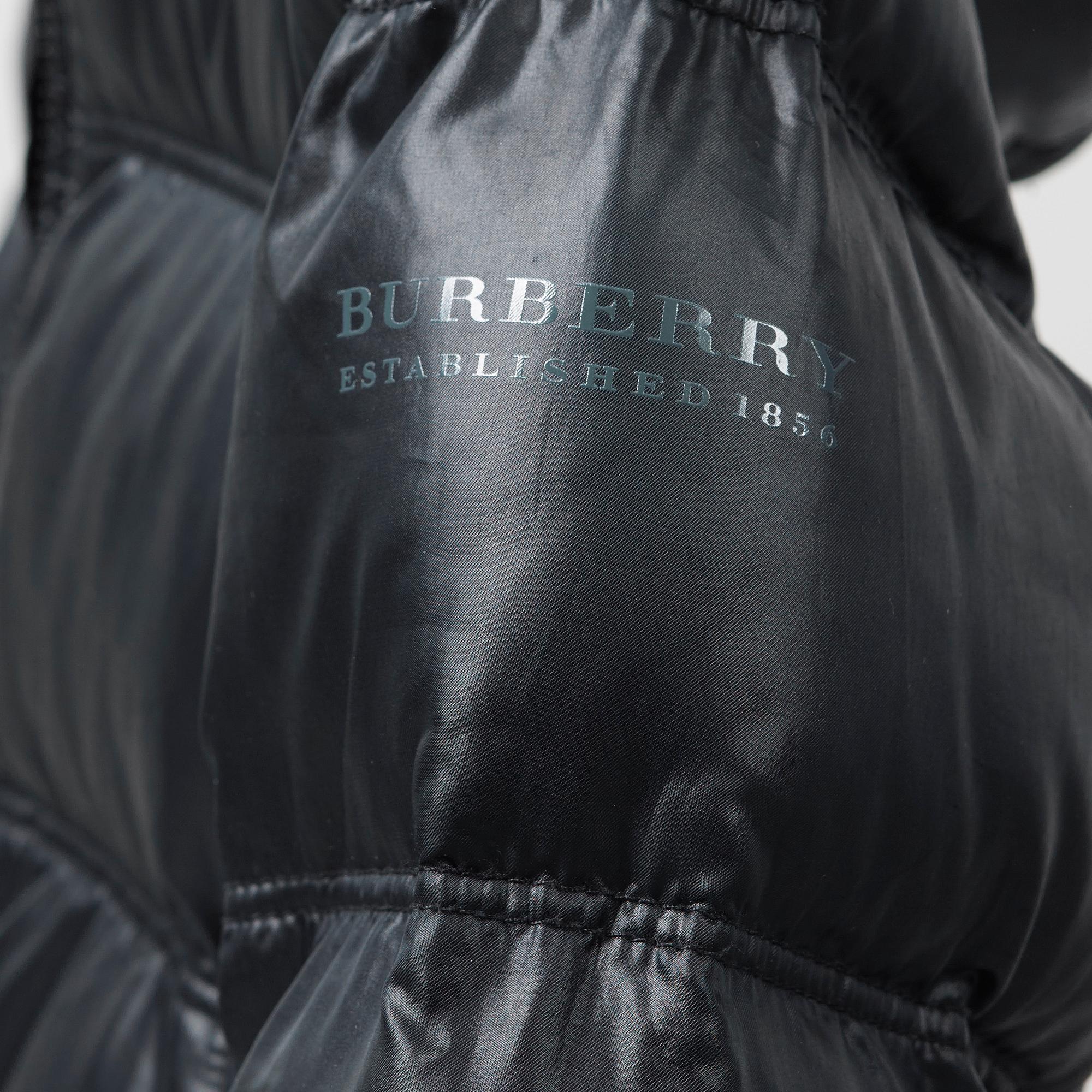 DUNJACKA, Burberry.