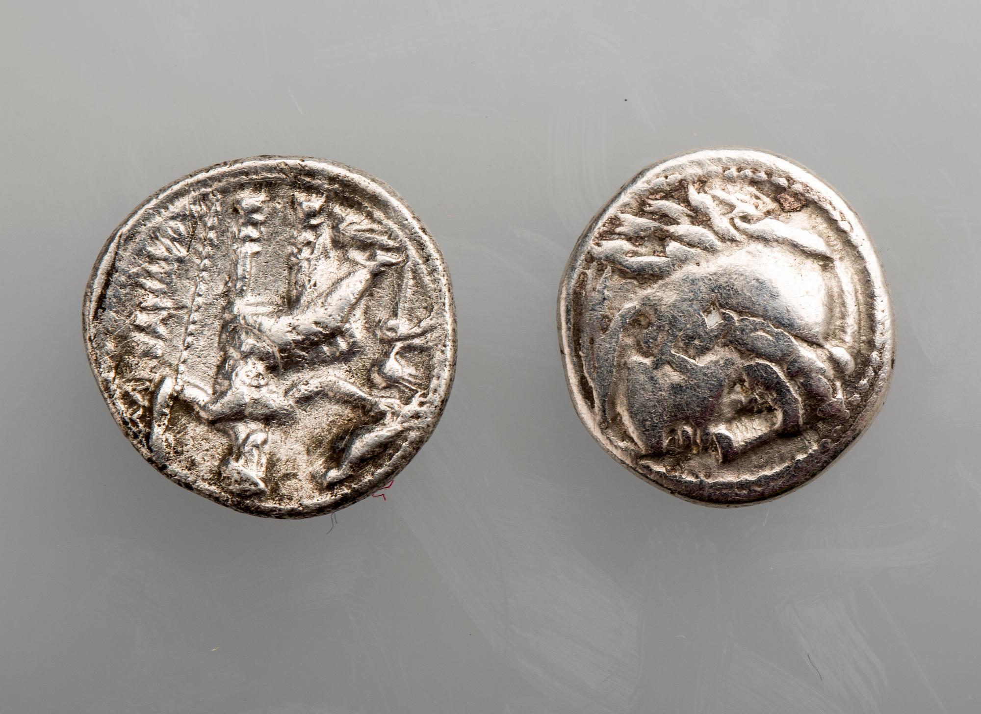 MYNT, 2 st, silver, Alexander III(den Store). Ca 8 gr.