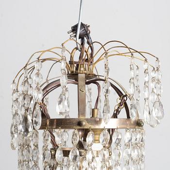 Chandelier, circa 1900, Gustavian style.