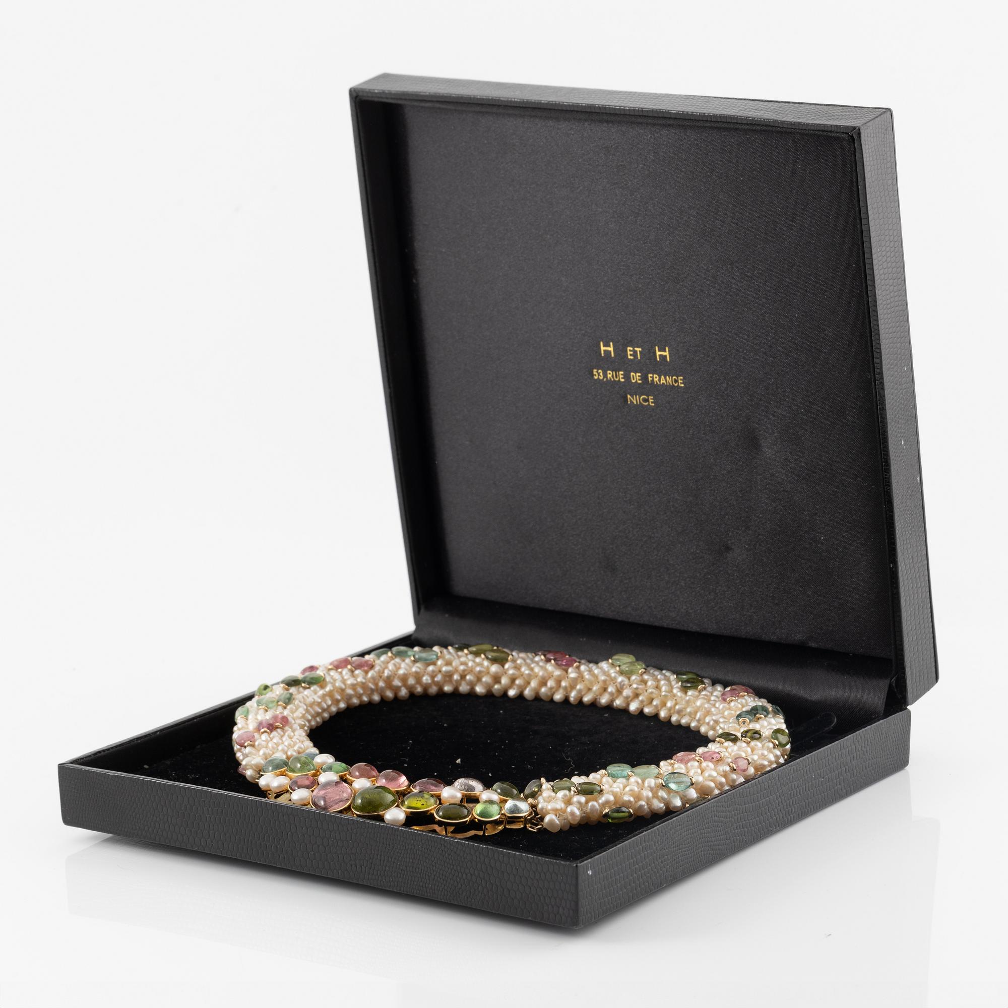 Necklace in 14K gold with cabochon-cut tourmalines and cultured pearls.