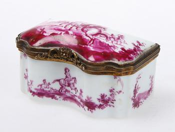 DOSA, porslin, rokokostil, 1800-tal.