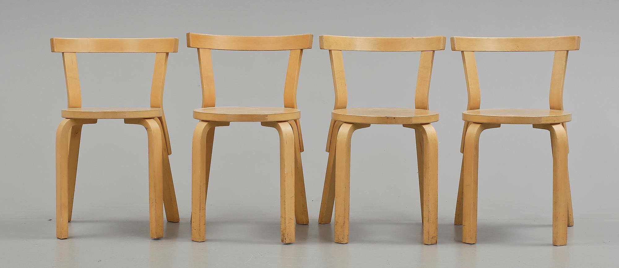 BORD samt STOLAR 4 st, modell 68, Alvar Aalto, Artek.