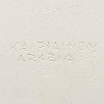 BIRGER KAIPIAINEN, KERAMIKFAT. Päron och bär. Sign. Kaipiainen Arabia. 1970-tal.