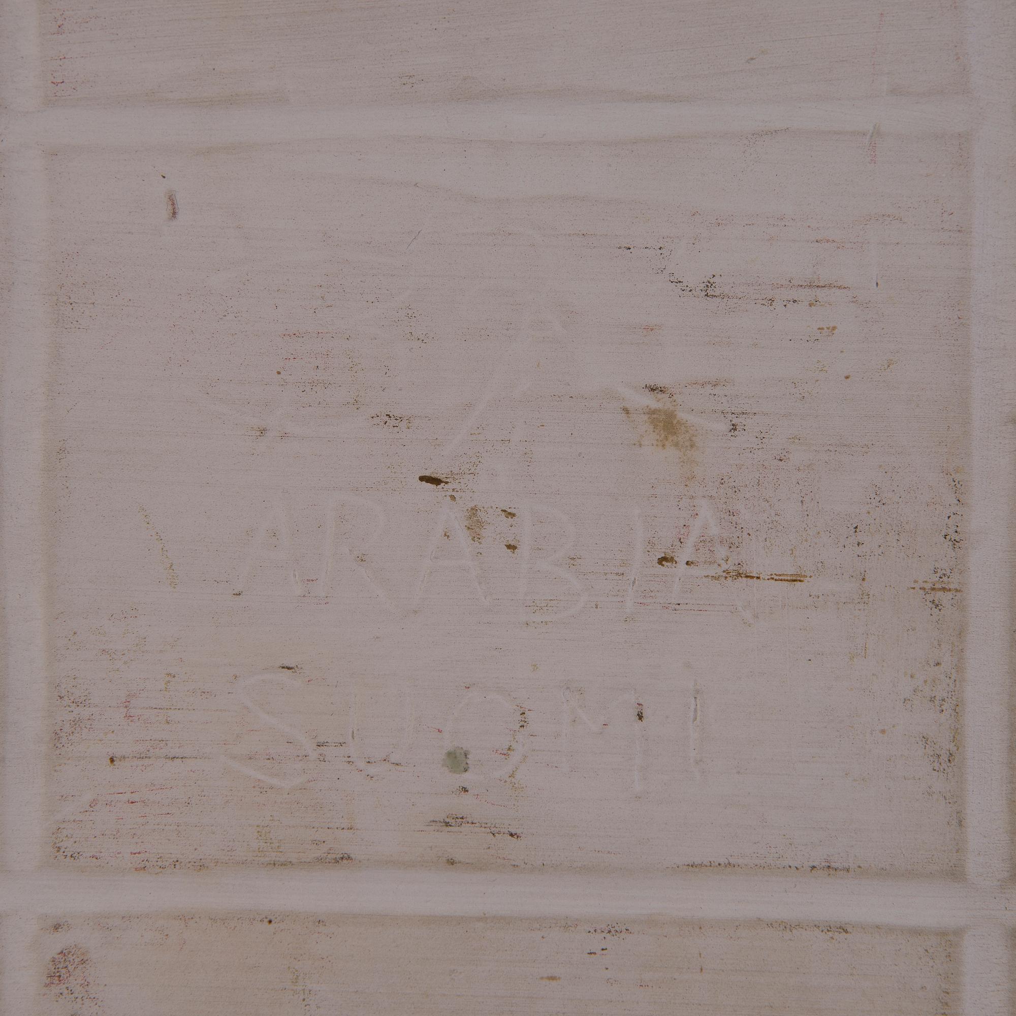 Birger Kaipiainen, A stoneware dish signed Birger Kaipiainen 1944 Arabia.