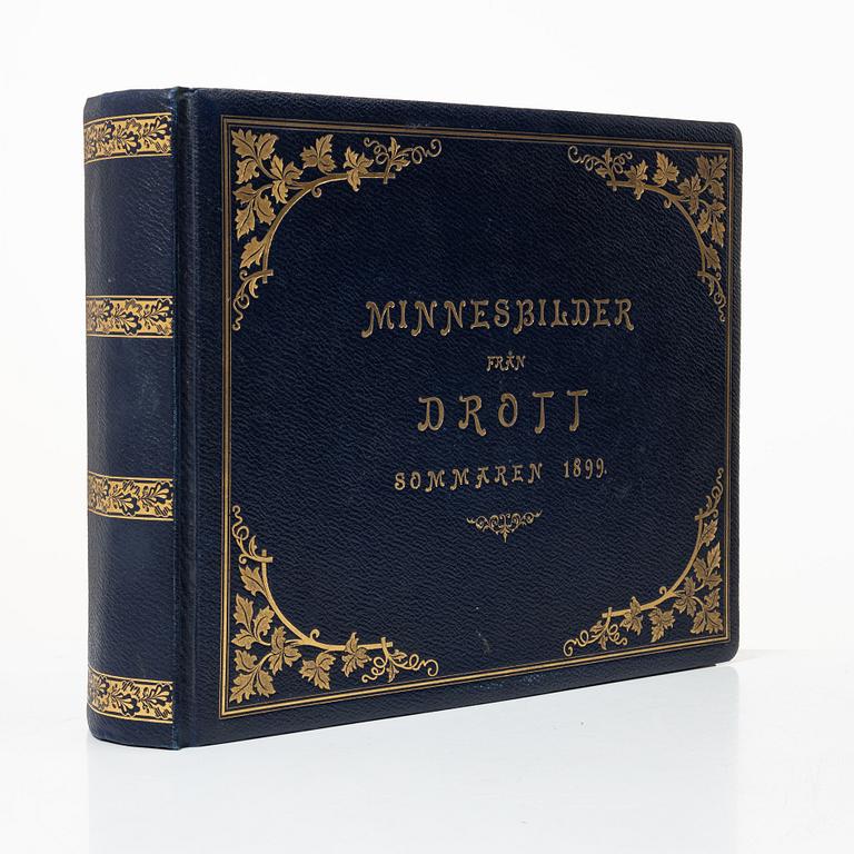 Fest och vardag på Oscar II:s Drott, 1899.
