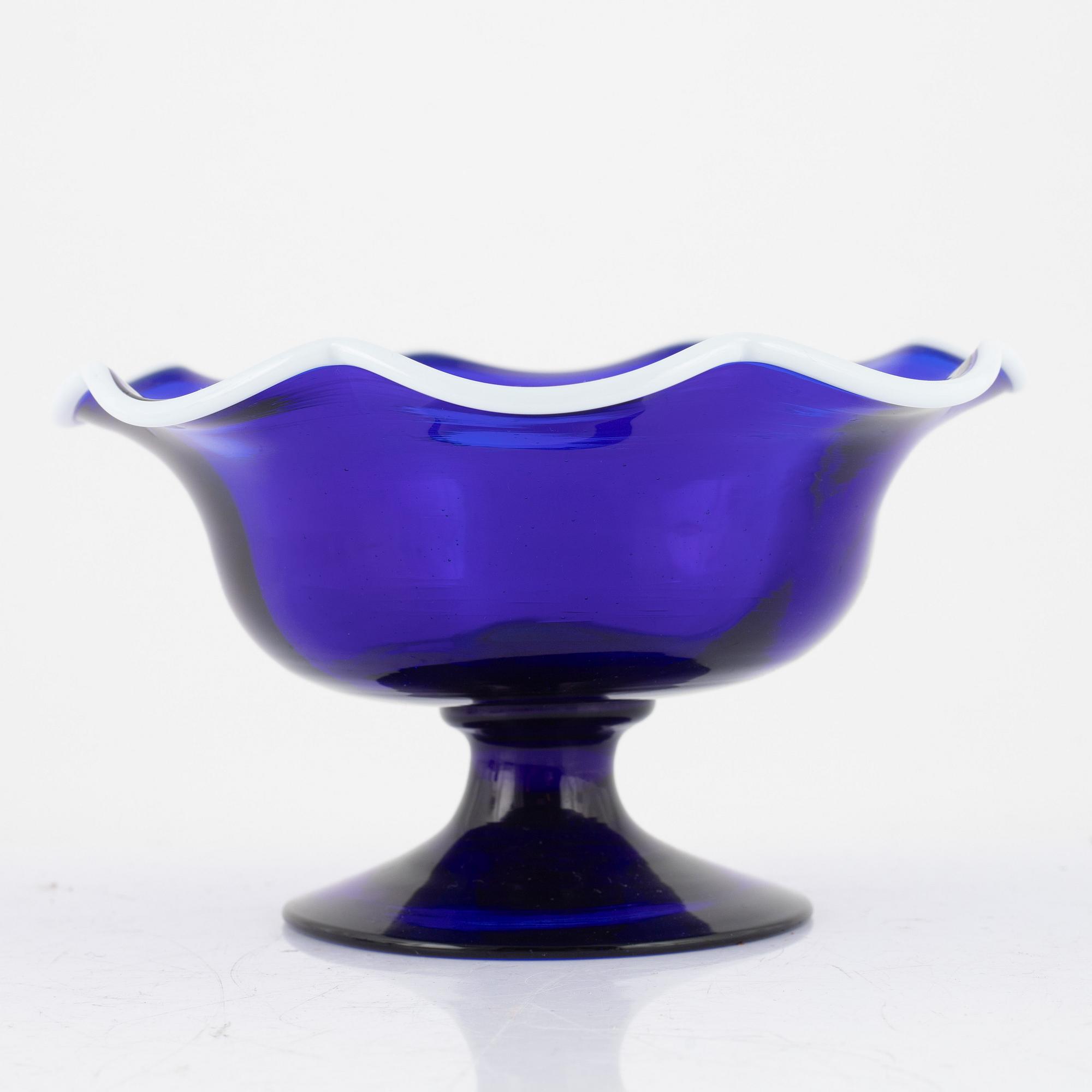 Glass bowl, possibly from Göteborgs or Gjöviks glasbruk, 19th century.