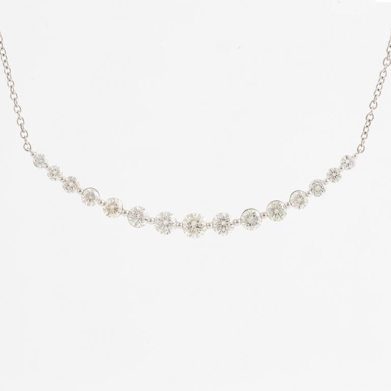 Necklace 18K white gold with brilliant-cut diamonds.