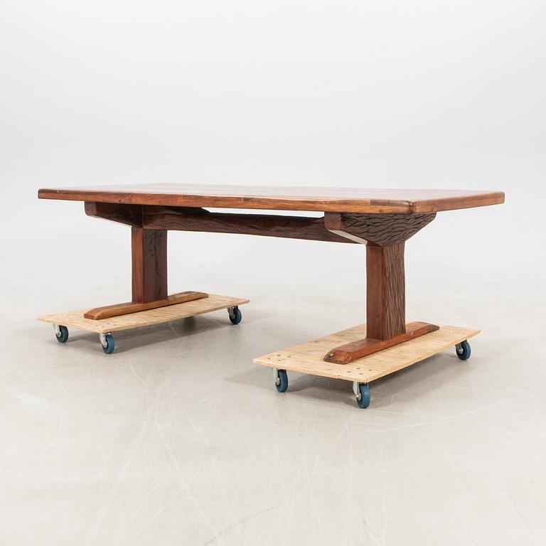 Modern Chinese-made table.