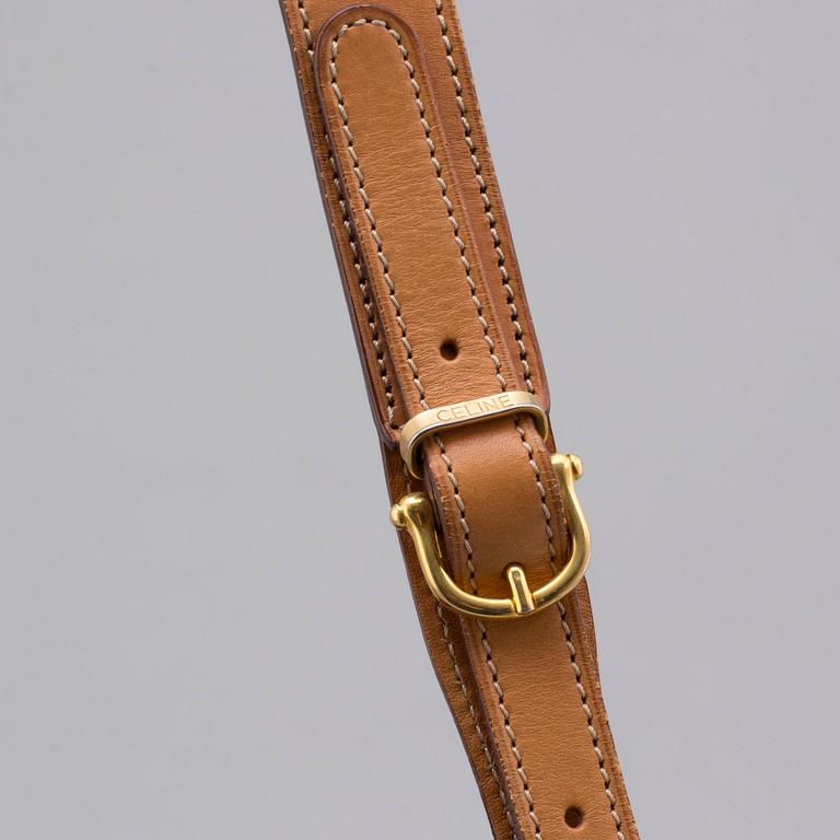 CÉLINE, bucket bag.