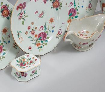 An export porcelain famille rose dinner service, Qing dynasty, Qianlong (1736-1795), (59 pc).