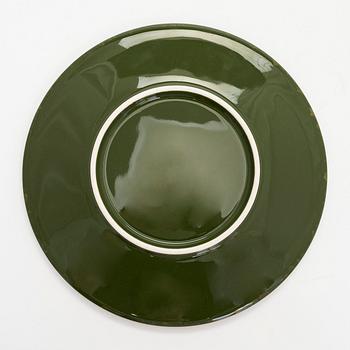 Fujiwo Ishimoto, Two porcelain dishes, Arabia 1990s.