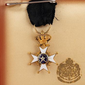 The Order of the North Star, Commander’s Cross, in case.